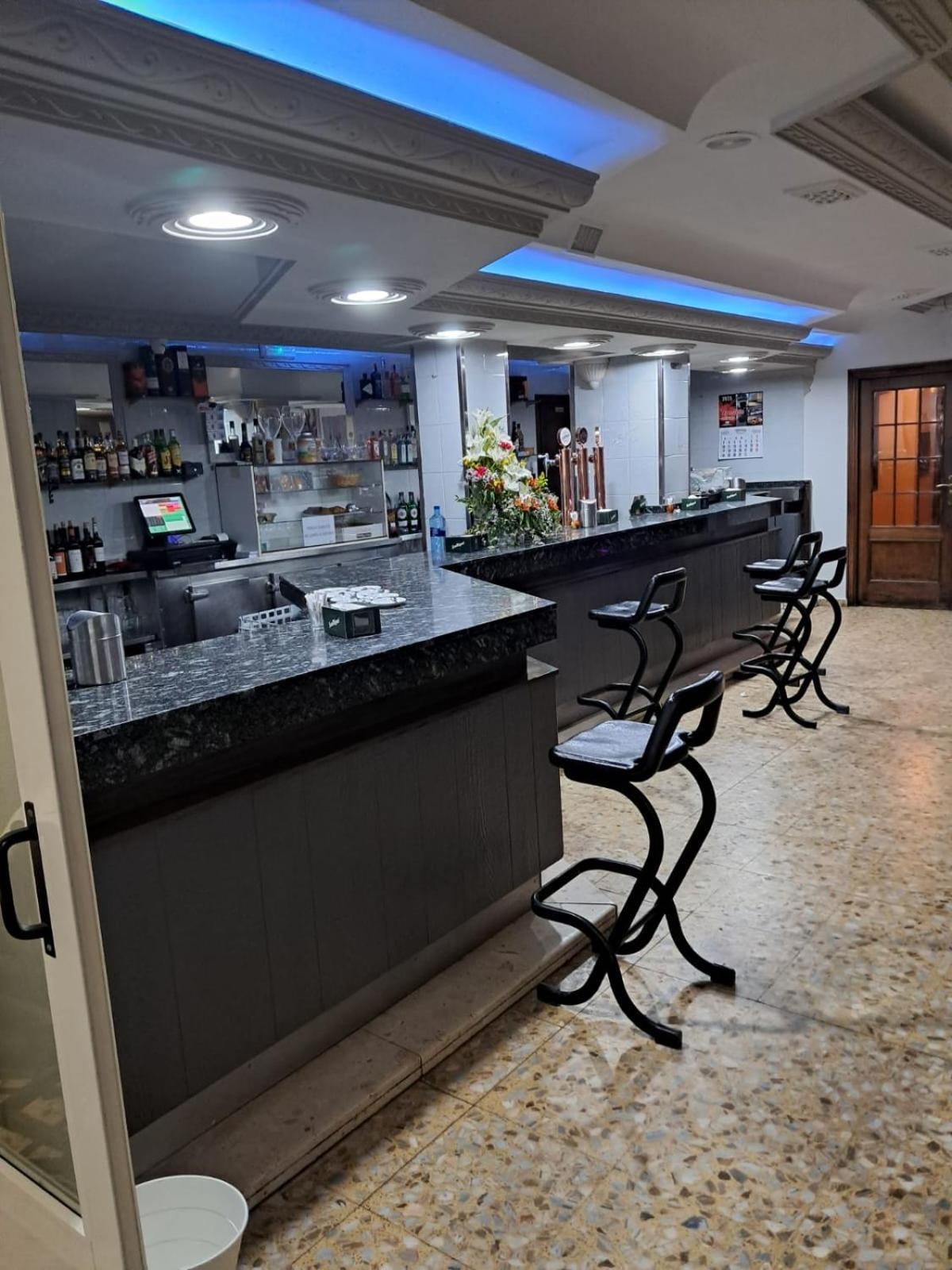 Hostal San Miguel Villalobar Exterior foto